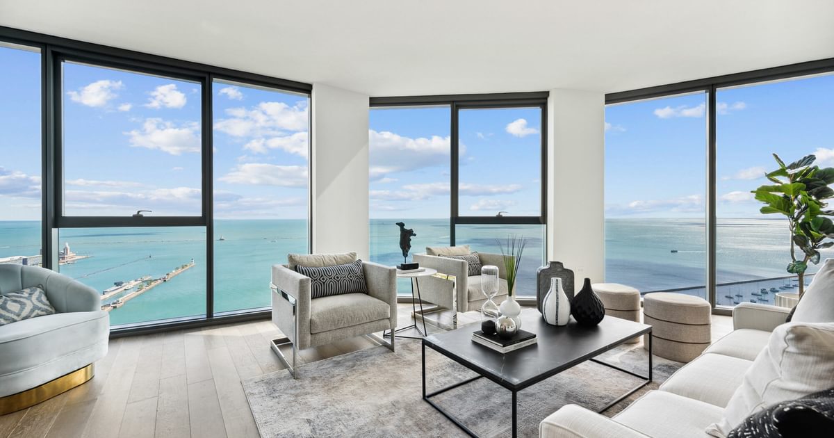 Luxury Downtown Chicago Condos